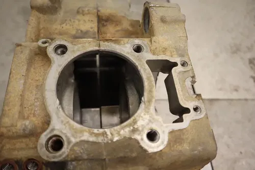 1995 KAWASAKI BAYOU 220 KLF220A OEM ENGINE MOTOR CRANKCASE CRANK CASES BLOCK