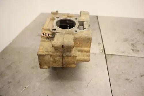 1995 KAWASAKI BAYOU 220 KLF220A OEM ENGINE MOTOR CRANKCASE CRANK CASES BLOCK