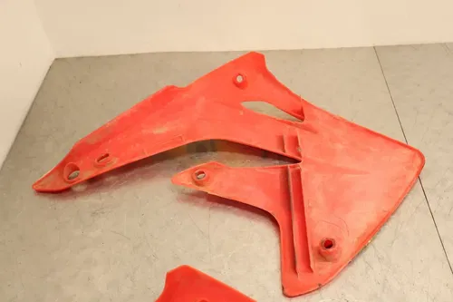 HONDA 2004 CR85R CR85RB TANK SHROUDS LEFT RIGHT BODY