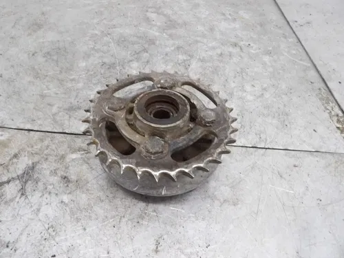 1986 BW80 Yamaha rear wheel sprocket clutch hub
