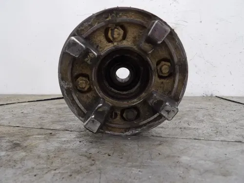 1986 BW80 Yamaha rear wheel sprocket clutch hub
