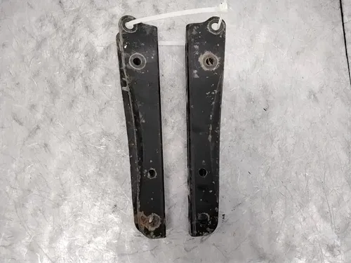 2001 HONDA FOREMAN RUBICON 500 TRX500FA 4X4 OEM FRONT FOOT REST PEG BRACKET PAIR