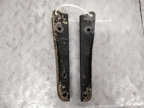 2001 HONDA FOREMAN RUBICON 500 TRX500FA 4X4 OEM FRONT FOOT REST PEG BRACKET PAIR