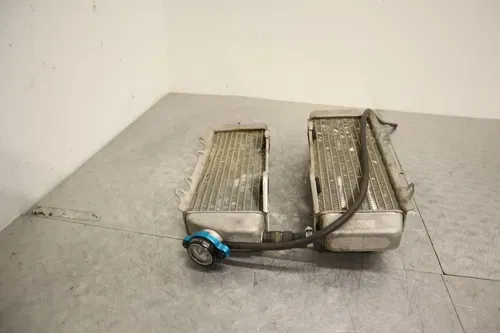 2005 KAWASAKI KX250F OEM ENGINE MOTOR COOLING COOLER RADIATOR 39061-0044