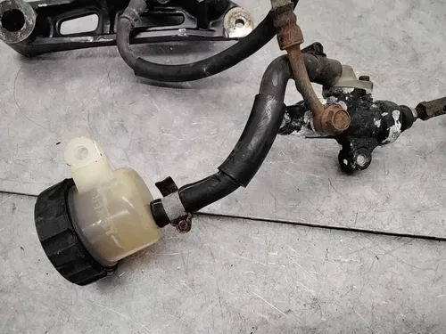 1984 YAMAHA FJ1100 OEM REAR BACK BRAKE MASTER CYLINDER W CALIPER PEDAL