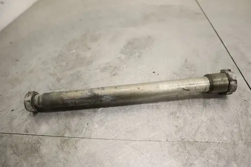 07-19 YAMAHA YZF R6 OEM REAR BACK SWINGARM BOLT SUSPENSION PIVOT AXLE