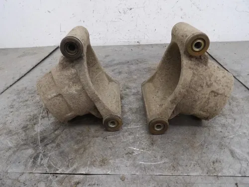 Left RIGHT Rear Wheel Spindle Knuckle 2019 Polaris Ranger 500 5138501 5138502