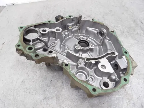 2002 HONDA RECON 250 OEM ENGINE MOTOR BACK STATOR GENERATOR CASE COVER