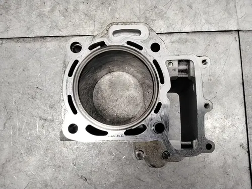 2005 KAWASAKI KFX700 OEM ENGINE FRONT CYLINDER PISTON BLOCK JUG BARREL