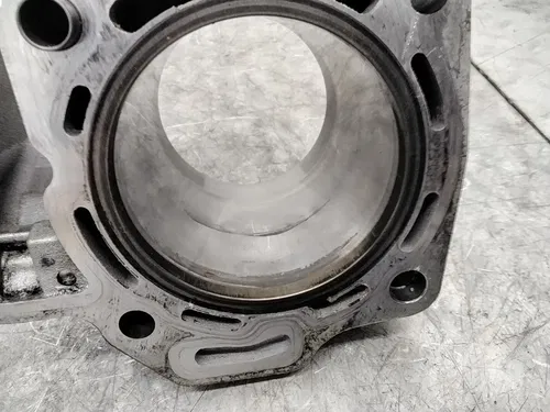 2005 KAWASAKI KFX700 OEM ENGINE FRONT CYLINDER PISTON BLOCK JUG BARREL