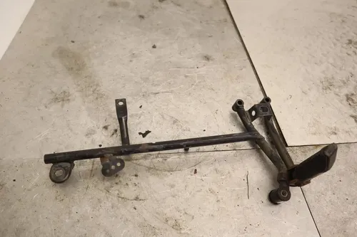 1989 HONDA CBR600F OEM RIGHT REAR BACK PASSENGER PEG