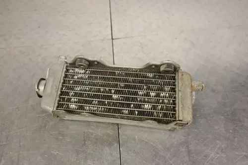 1996-2001 YAMAHA YZ125 RIGHT RADIATOR 4SS-12461-10-00 FREE SHIPPING