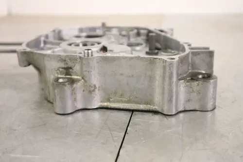 HONDA OEM XR80 RIGHT ENGINE MOTOR CRANKCASE CRANK CASES 11100-GCR-000 #8869