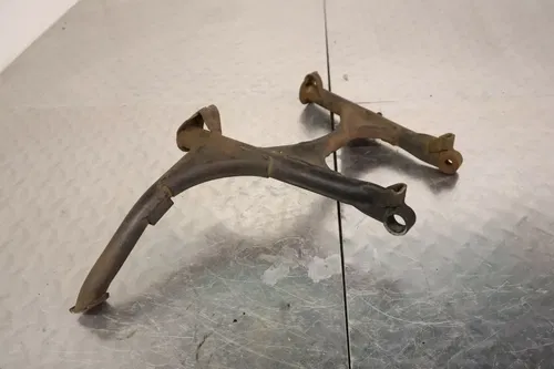 1984-1985 HONDA VT700 VT700C SHADOW CENTER STAND 50500-ME9-000 FREE SHIPPING