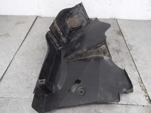 2004 Honda Foreman Rubicon 500 Right Front Inner Fender Cab Plastic