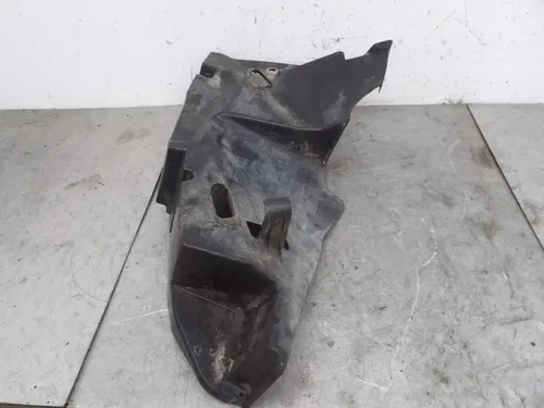 2004 Honda Foreman Rubicon 500 Right Front Inner Fender Cab Plastic