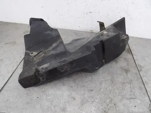 2004 Honda Foreman Rubicon 500 Right Front Inner Fender Cab Plastic