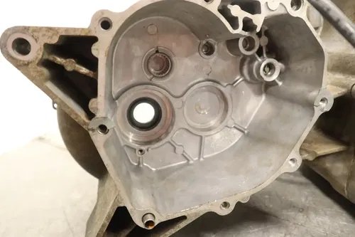 12-18 KAWASAKI BRUTE FORCE 300 OEM ENGINE MOTOR CRANKCASE CRANK CASES BLOCK