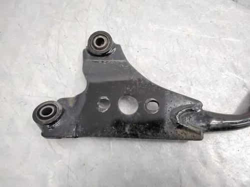 2000 HONDA SHADOW VLX 600 VT600C OEM MUFFLER EXHAUST PIPE BRACKET MOUNT