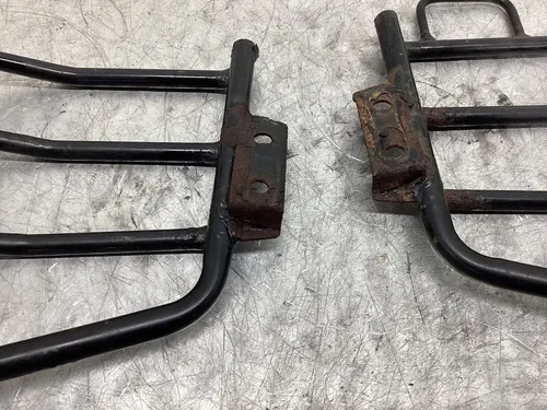 2007 Kawasaki Bayou 250 KLF250A OEM LEFT RIGHT FOOT REST PEG STEP FOOTWELLS