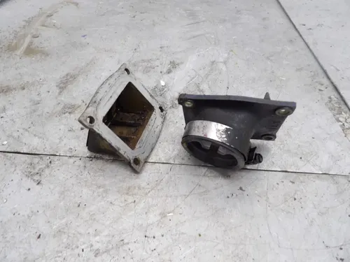 Yamaha 1986 YZ125 CARBURETOR BOOT JOINT REEDS  1LX-13565-00-00 YZ125 YZ-125