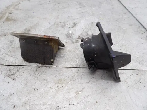 Yamaha 1986 YZ125 CARBURETOR BOOT JOINT REEDS  1LX-13565-00-00 YZ125 YZ-125
