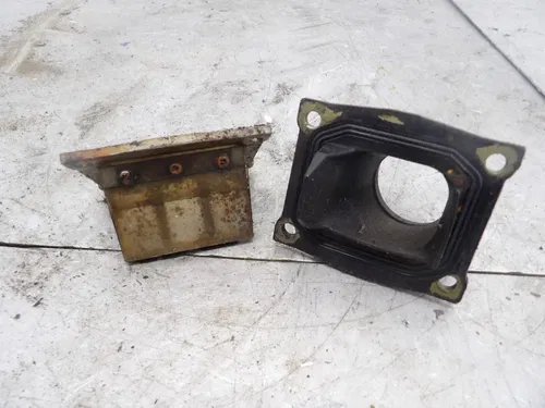Yamaha 1986 YZ125 CARBURETOR BOOT JOINT REEDS  1LX-13565-00-00 YZ125 YZ-125