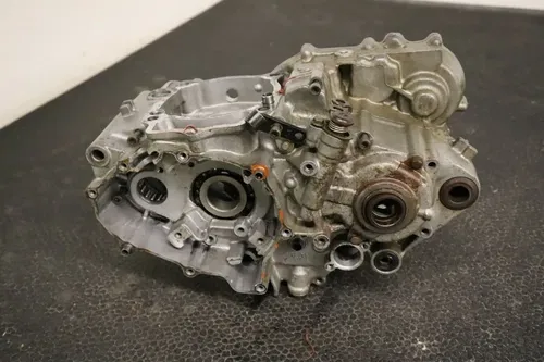 2001 YAMAHA WR426F LEFT RIGHT CRANKCASES CRANK CASE FREE SHIPPING