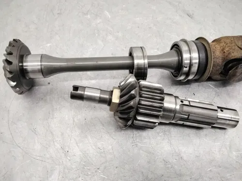 2000 ARCTIC CAT 300 4X4 OEM OUTPUT DRIVE SHAFT BEVEL GEARS