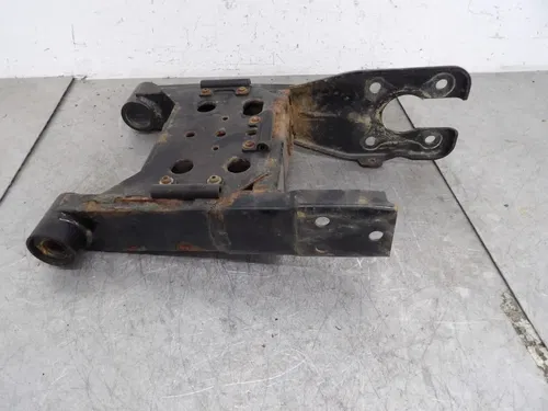 2000 Polaris Magnum 325/330 Rear Axle Swingarm Swing Arm 1541323 500