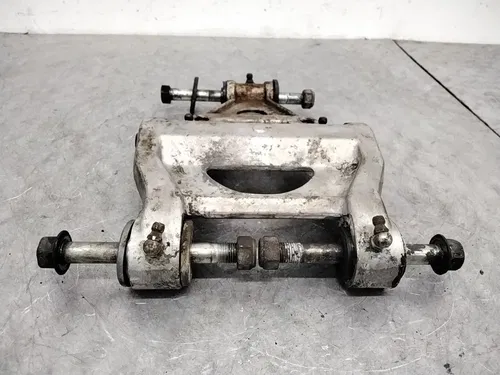 1984 YAMAHA FJ1100 OEM REAR DOGBONE SHOCK LINKAGE LINK