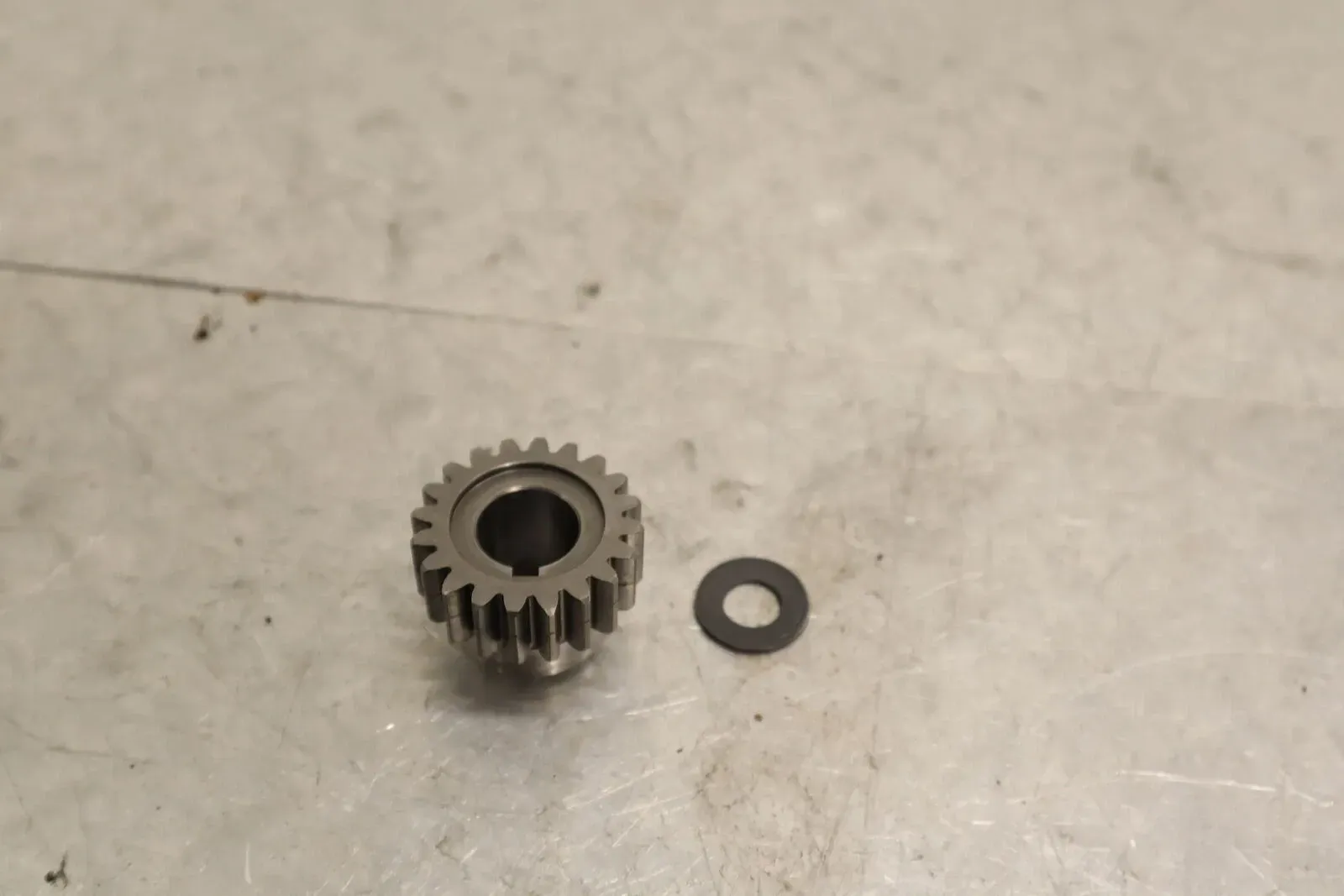 94-98 KAWASAKI KX125 OEM ENGINE MOTOR STARTER STARTING GEAR 13097-1311