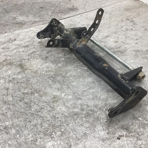 2003 Suzuki Vinson 500 LTF500F 4x4 Manual OEM MOTOR ENGINE MOUNT STAY BRACKET