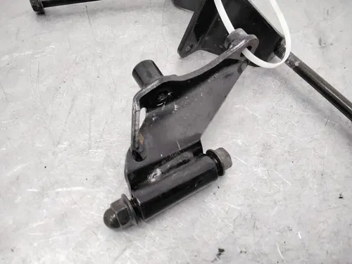 2000 HONDA SHADOW VLX 600 VT600C OEM ENGINE MOTOR MOUNT STAY BRACKETS