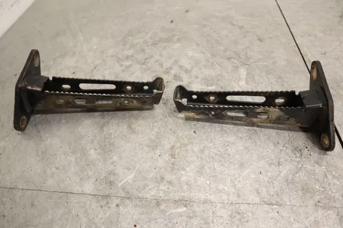 2005 POLARIS PREDATOR 500 OEM LEFT RIGHT FOOT RESTS PEGS STEPS 1013851-067