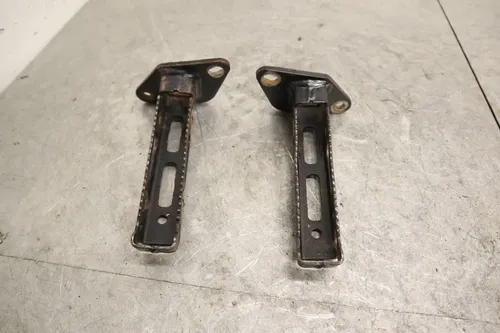 2005 POLARIS PREDATOR 500 OEM LEFT RIGHT FOOT RESTS PEGS STEPS 1013851-067