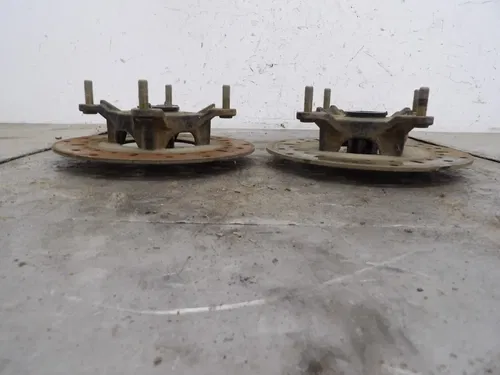 2019 Polaris Ranger 570 OEM RH LH Front Hubs & Rotors 5142568