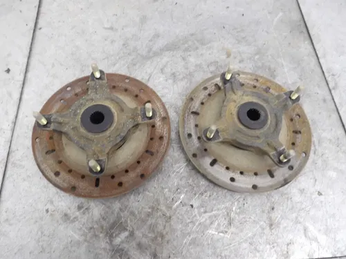 2019 Polaris Ranger 570 OEM RH LH Front Hubs & Rotors 5142568