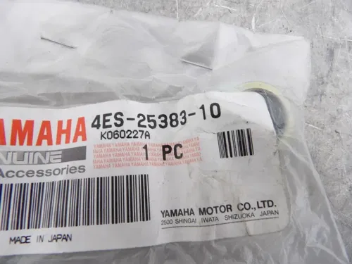 4ES-25383-10 NOS Yamaha Collar, Wheel YZ80E1 YZ80N1 YZ85S S229j