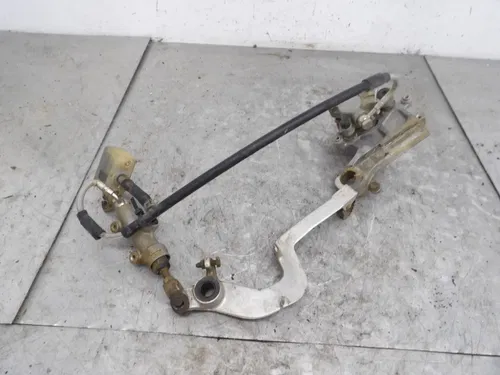 1998 96-00 RM125 RM 125 OEM Rear Brake Caliper Bracket Master Cylinder Hose Arm