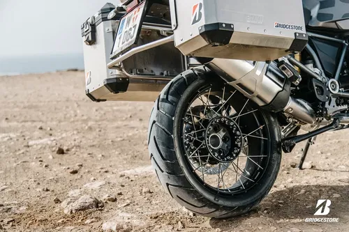 BRIDGESTONE 8707 Tire - Battlax Adventure A41 - 150/70ZR18 - Rear - 70W