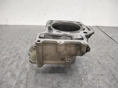 2004 SUZUKI TWIN PEAKS 700 LTV700F 4X4 OEM ENGINE FRONT CYLINDER PISTON JUG