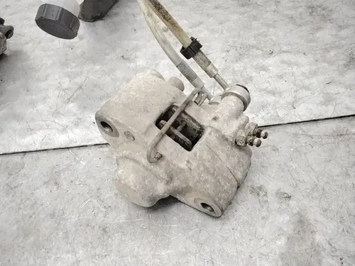 2002 POLARIS SCRAMBLER 400 2X4 OEM FRONT REAR BRAKE MASTER CYLINDER W CALIPERS