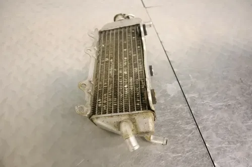 2002-2004 YAMAHA YZ125 RIGHT SIDE RADIATOR 5NY-12461-00-00 FREE SHIPPING