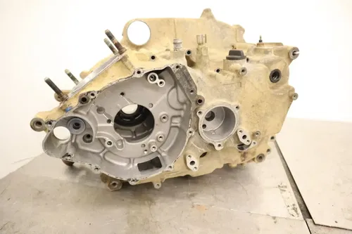 1998 YAMAHA GRIZZLY 600 YFM600FWA 4X4 OEM ENGINE MOTOR CRANKCASE CRANK CASES