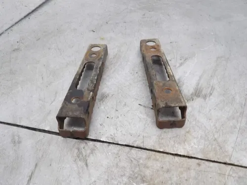 05 TRX250TM FOOT PEGS HONDA 50610-HN5-M40 LEFT RIGHT OEM RECON