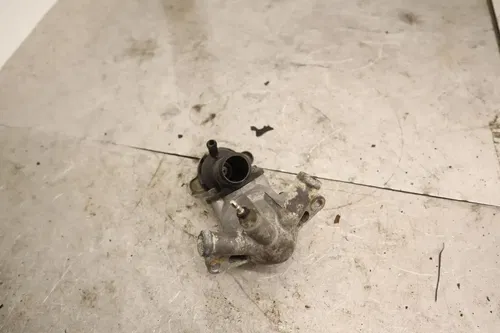 1989 HONDA CBR600F OEM THERMOSTAT HOUSING W FILL NECK