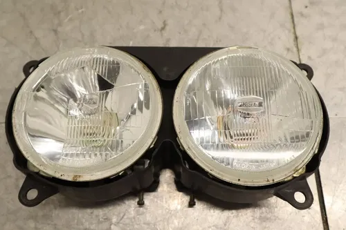 YAMAHA OEM FRONT HEADLIGHT HEAD LIGHT LAMP 2AX-8432A-A0-00