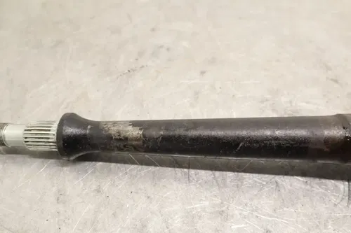 2002 KAWASAKI PRAIRIE 650 KVF650A 4X4 OEM REAR AXLE BACK WHEEL PIVOT BOLT AXEL