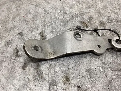 2005 Polaris Predator 500 OEM MOTOR ENGINE MOUNT STAY BRACKET 5248315 5248316